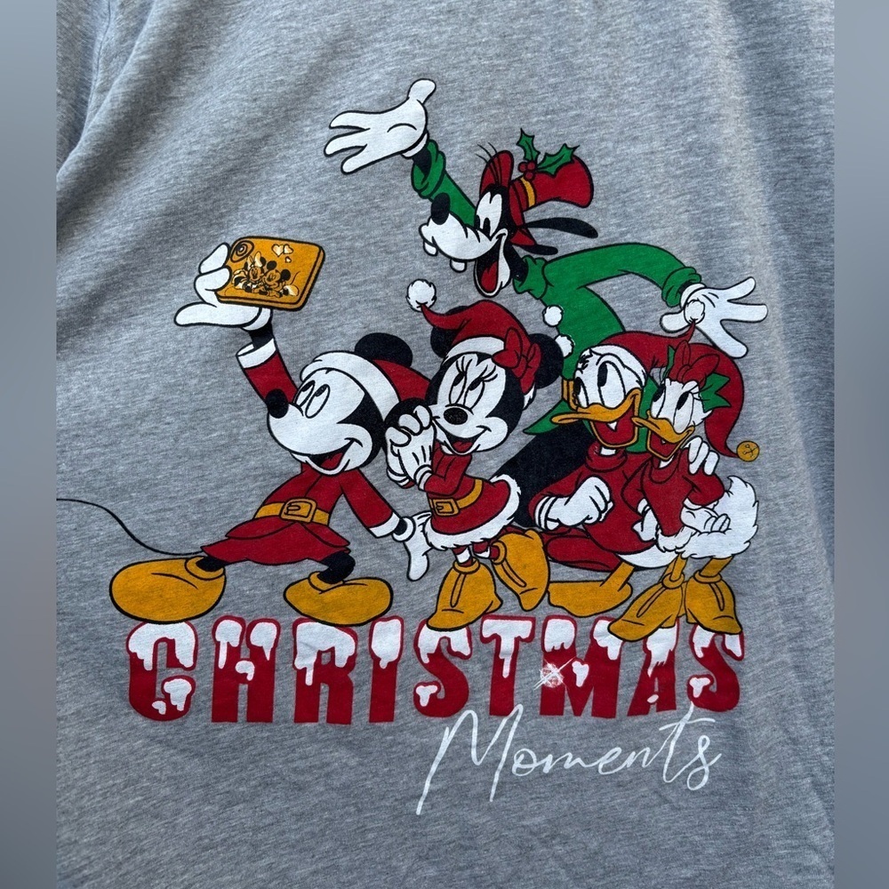 Disney Christmas Moments Selfie Boxy Gray Tshirt Tee size 2x Mickey Minnie